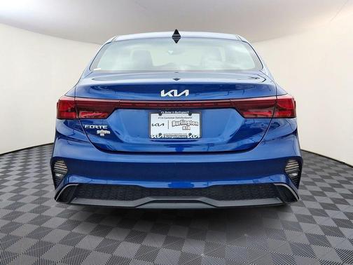 Deep Sea Blue 2022 Kia Forte LXS