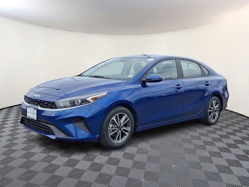 Deep Sea Blue 2022 Kia Forte LXS
