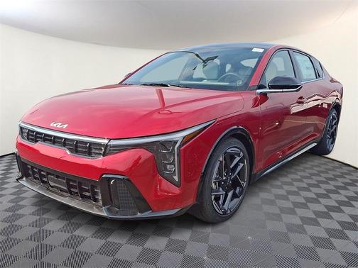 2025 Kia K4 GT-Line