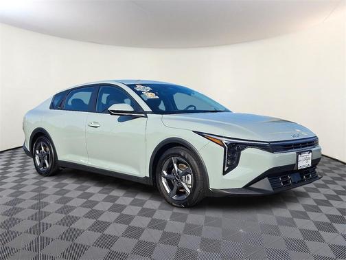 2025 Kia K4 