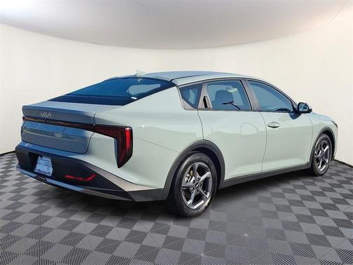2025 Kia K4 