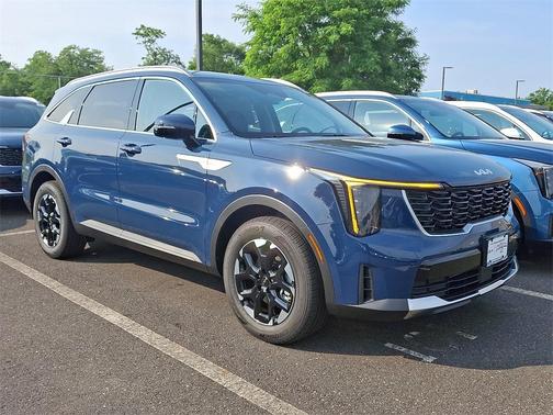 2025 Kia Sorento S