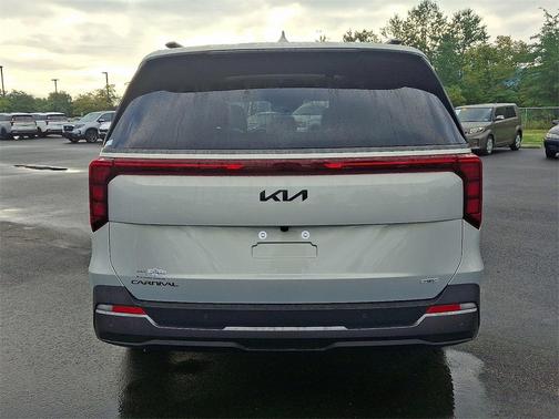 2026 Kia Carnival Hybrid SX