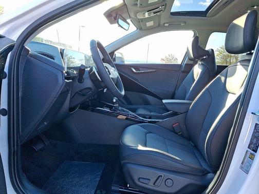 2026 Kia Niro EX