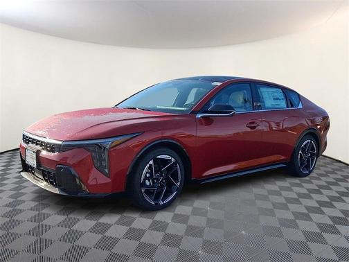 2025 Kia K4 GT-Line