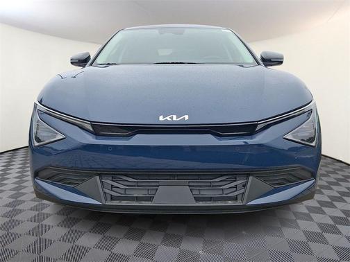 2025 Kia EV6 Light Long Range
