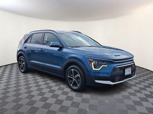 Mineral Blue 2026 Kia Niro EX