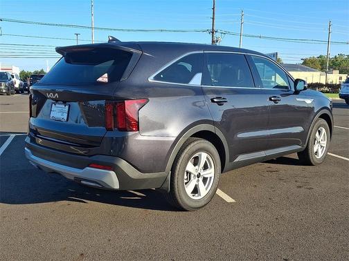2026 Kia Sorento LX