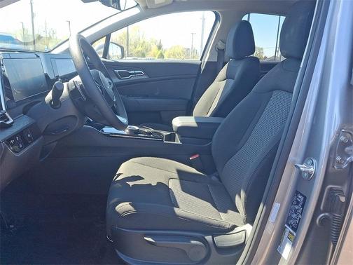 2025 Kia Sportage Hybrid LX