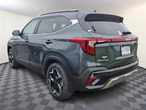 2025 Kia Seltos EX