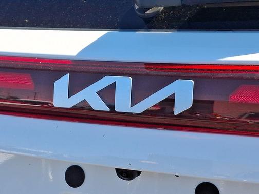 Snow White Pearl 2026 Kia Seltos S