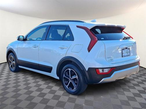 2023 Kia Niro EX