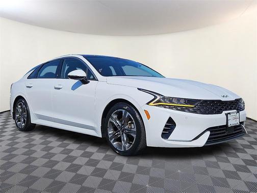 2022 Kia K5 EX