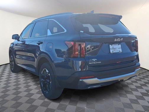 Midnight Black 2025 Kia Sorento S