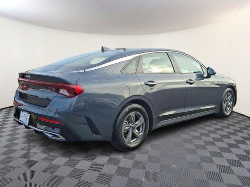 2023 Kia K5 LXS