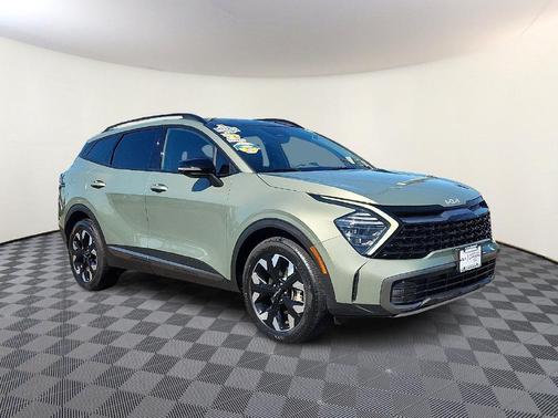Jungle Green 2024 Kia Sportage X-Line