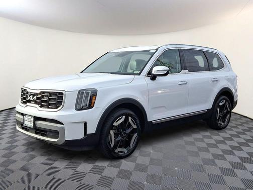 2023 Kia Telluride S