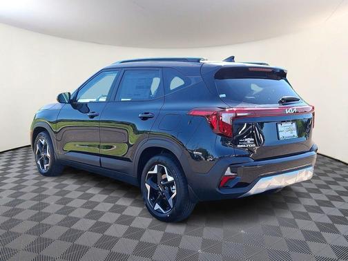 Fusion Orange 2026 Kia Seltos S