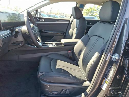 2025 Kia K5 EX