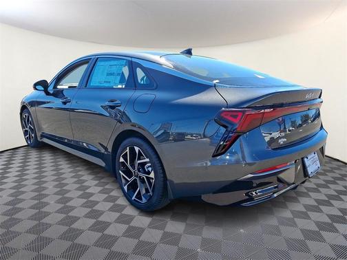 2025 Kia K5 EX