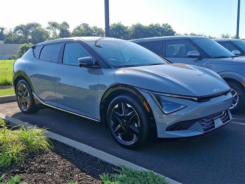 2025 Kia EV6 Wind