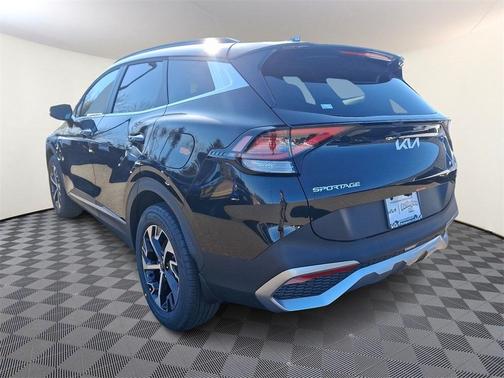 2025 Kia Sportage Hybrid EX