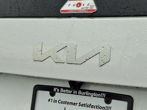 Glacial White Pearl 2027 Kia Telluride S