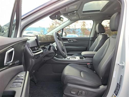 2026 Kia Carnival Hybrid SX