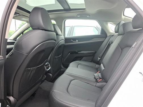 2025 Kia K5 EX