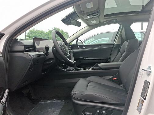 2025 Kia K5 EX