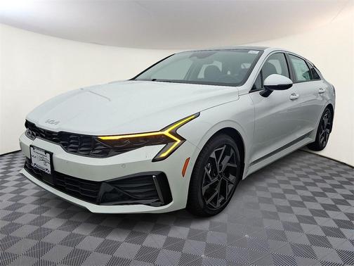 2025 Kia K5 EX