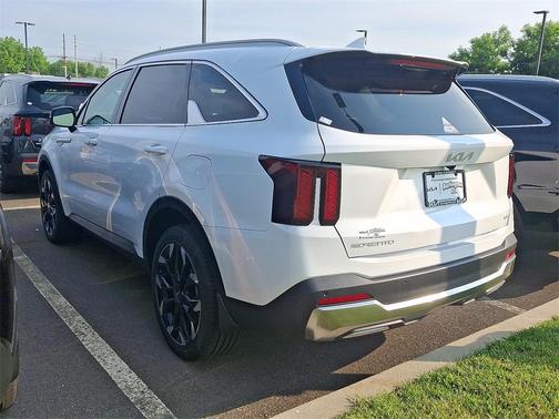 2025 Kia Sorento EX