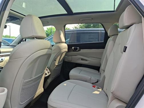 2025 Kia Sorento EX