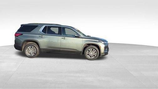 Silver Sage Metallic 2023 Chevrolet Traverse LT Cloth