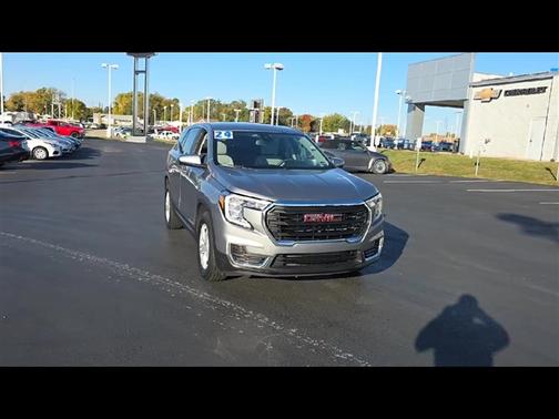 2024 GMC Terrain SLE