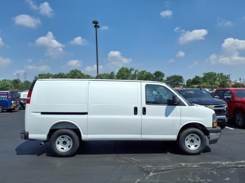 2025 Chevrolet Express 2500 Work Van