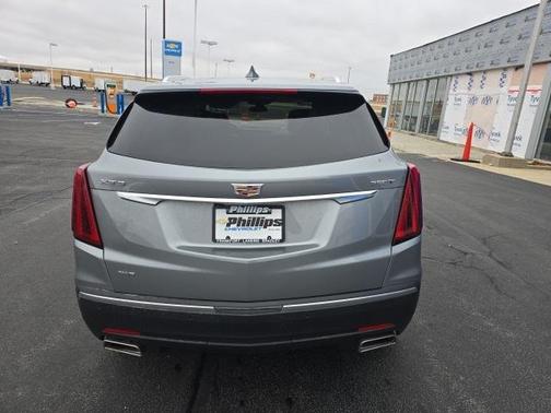 2025 Cadillac XT5 Luxury