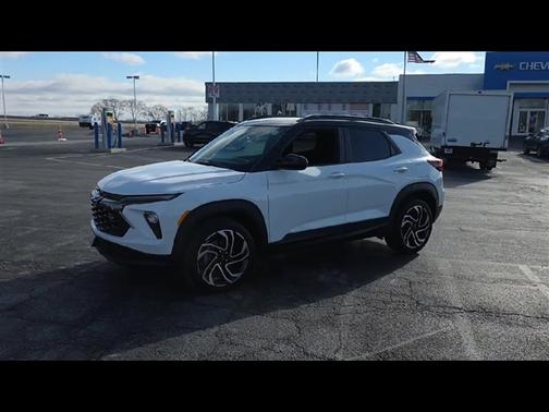 Summit White 2024 Chevrolet Trailblazer RS