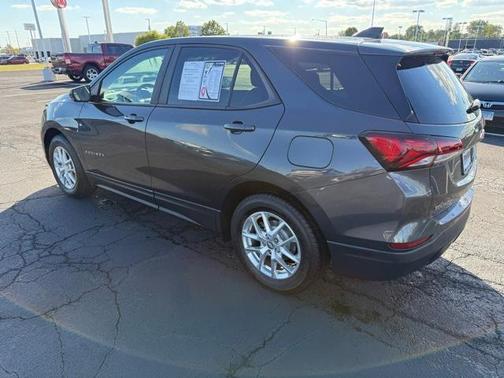 2022 Chevrolet Equinox LS