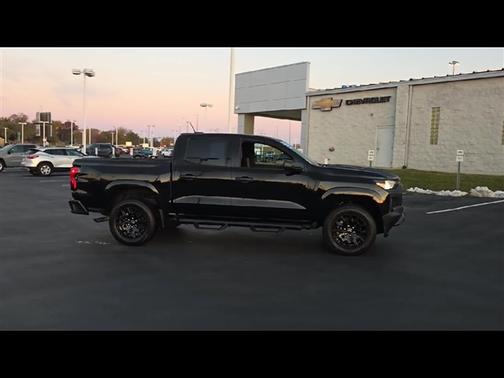 2025 Chevrolet Colorado WT