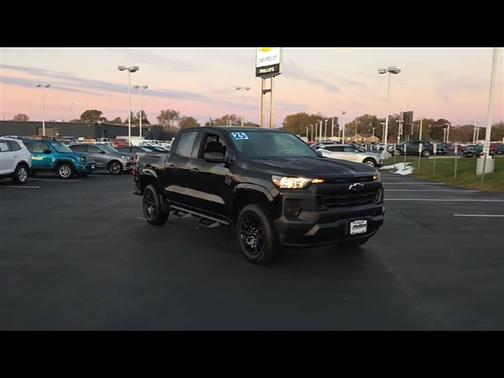 2025 Chevrolet Colorado WT