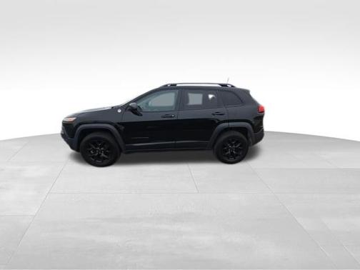 Diamond Black 2017 Jeep Cherokee Trailhawk