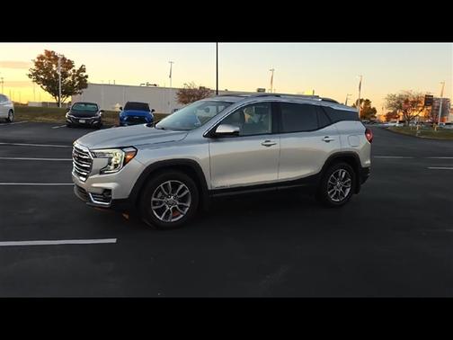 2022 GMC Terrain SLT