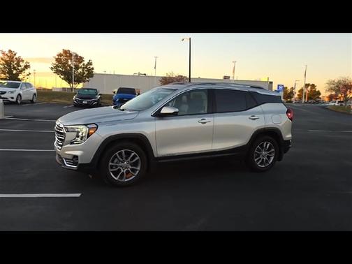 2022 GMC Terrain SLT