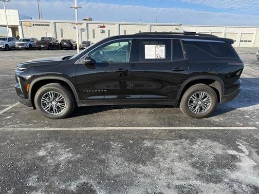 2025 Chevrolet Traverse LT