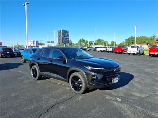 Mosaic Black Metallic 2026 Chevrolet Trax ACTIV