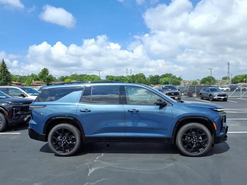 2025 Chevrolet Traverse RS