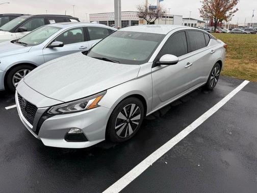 2022 Nissan Altima 2.5 SV