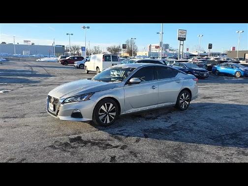 2022 Nissan Altima 2.5 SV