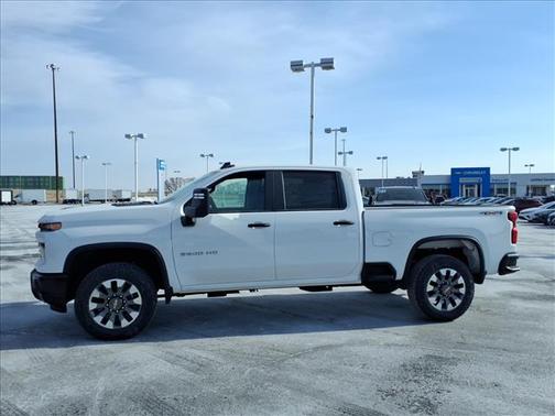 2026 Chevrolet Silverado 2500 Custom